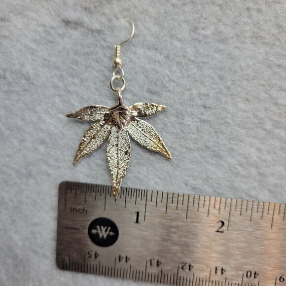 Silver Tone Leaf Earrings Natures Jewelry Japanese Maple Fish Hook Style Unique - Picture 7 of 8